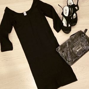 Black bodycon fitted dress. Size small